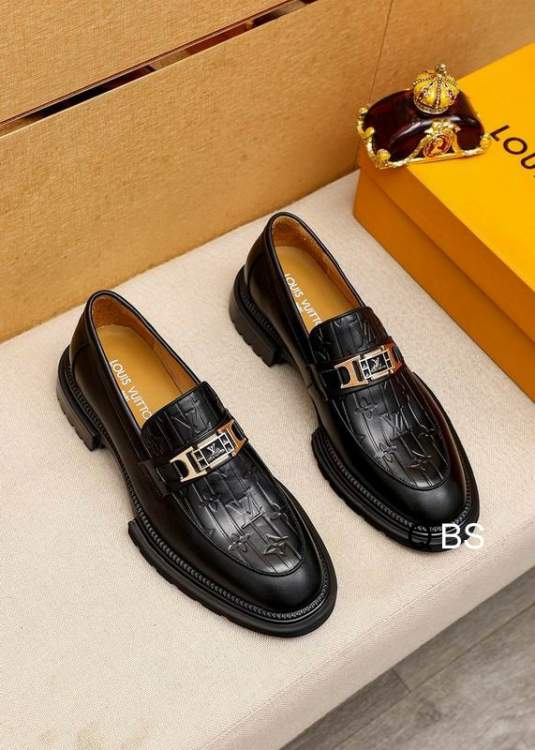 Picture of Louis Vuitton Shoes _SKULVsz38-45TF013613191